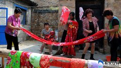 “中国古村落”的上梁挂红盛典